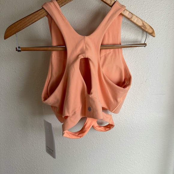 ATHLETA Conscious Cut Out Crop. - Picture 6 of 14